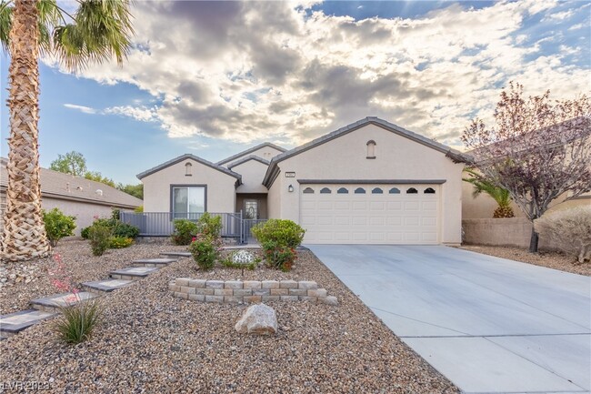 Building Photo - 2562 Starlight Valley St