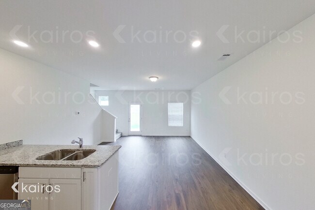 Foto del edificio - 145 Dudley Wy