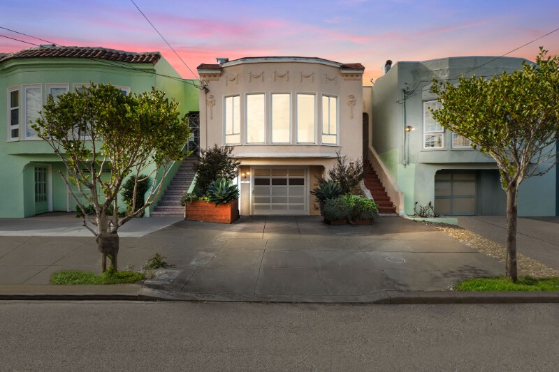 Primary Photo - 1475 39th Ave