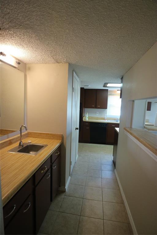 Foto del edificio - 12535 Versailles Dr