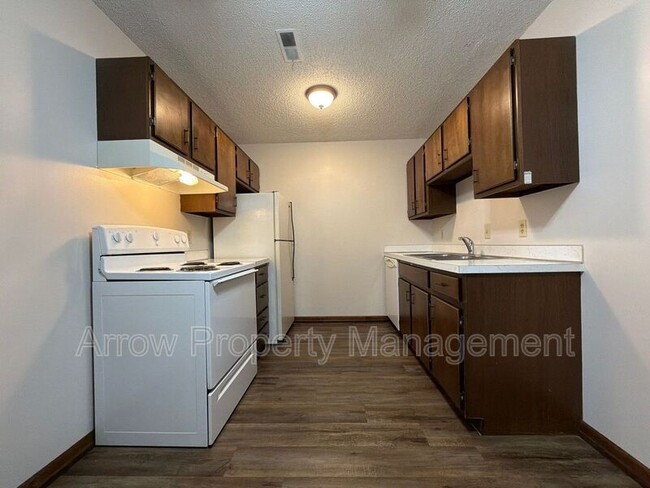 Building Photo - 1820 F St