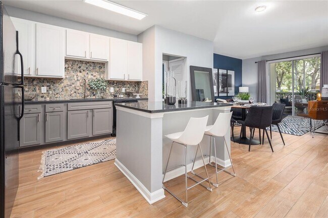 Foto del edificio - 1820 Crosstown Club Pl