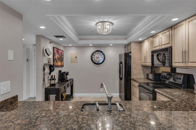 Building Photo - 2900 NE 14th Street Causeway