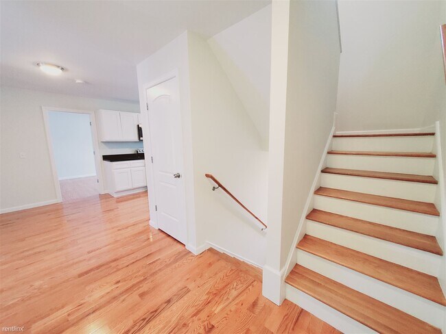 Foto del edificio - 3 br, 2.5 bath Townhome - 840 Seaview Ave