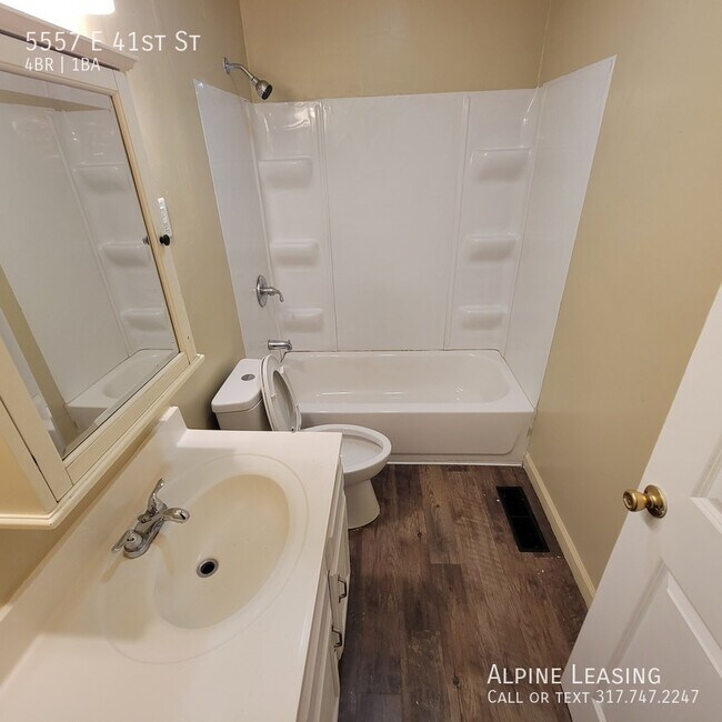 Foto del edificio - Eastside 4 Bedroom Home