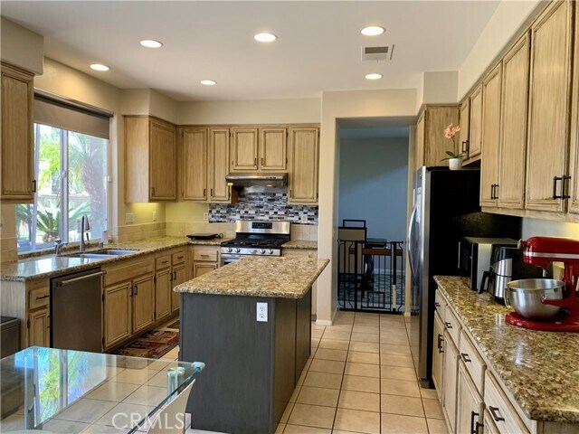 Building Photo - 3770 Chippewa Cir