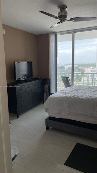Foto del edificio - 1250 S Miami Ave