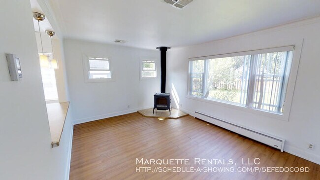 Foto del edificio - 1180 Woodridge Ave