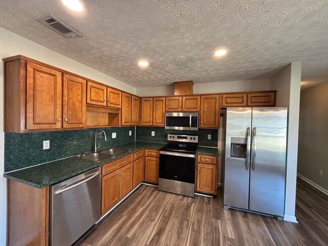 Foto del edificio - Keys to Happiness – Unlock Your New Home.