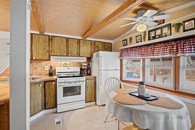 Foto del edificio - 17 Irene Ave