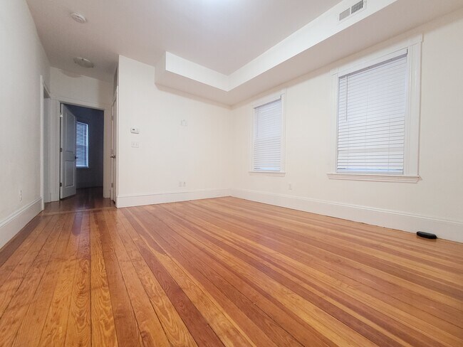 Foto del edificio - 74 Myrtle St