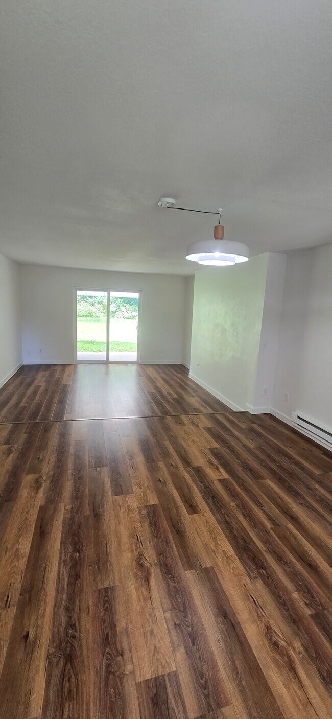 Foto del edificio - 10909 Kuhlman Rd SE