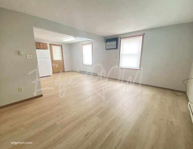 Building Photo - 306 Cedar Crest Dr