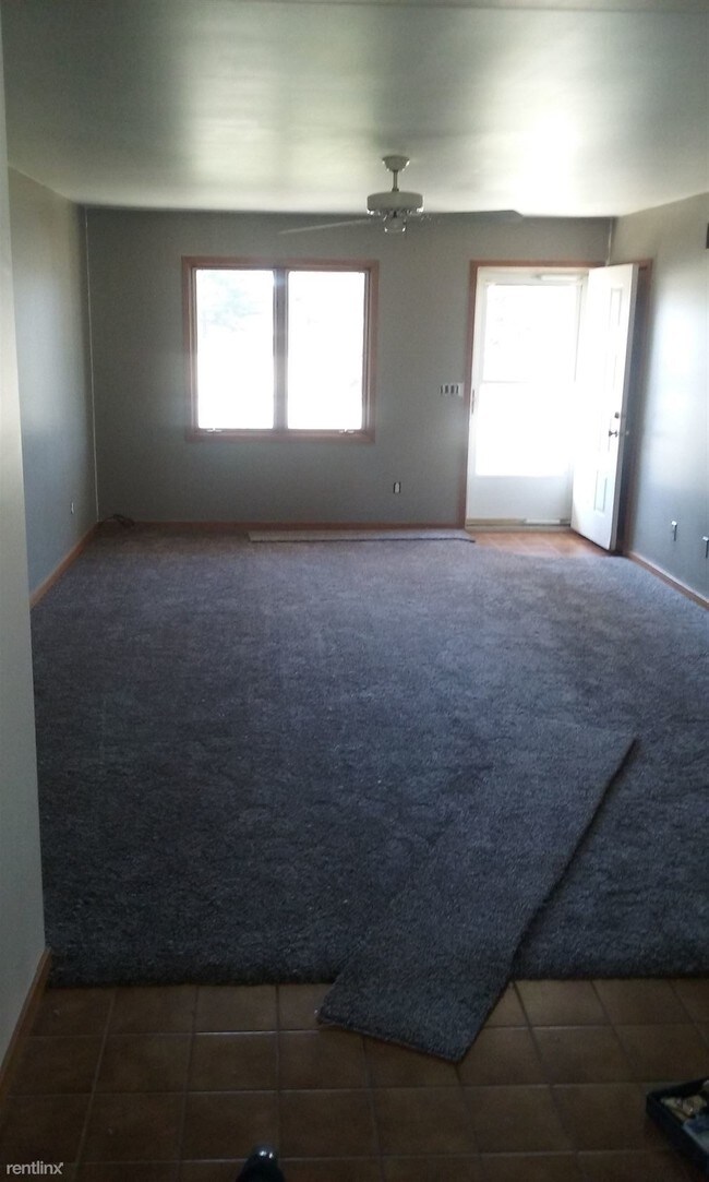 Foto del edificio - 3 br, 2 bath Townhome - 2262 Pine Tree Rd