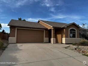 Building Photo - 6830 E Sandhurst Dr