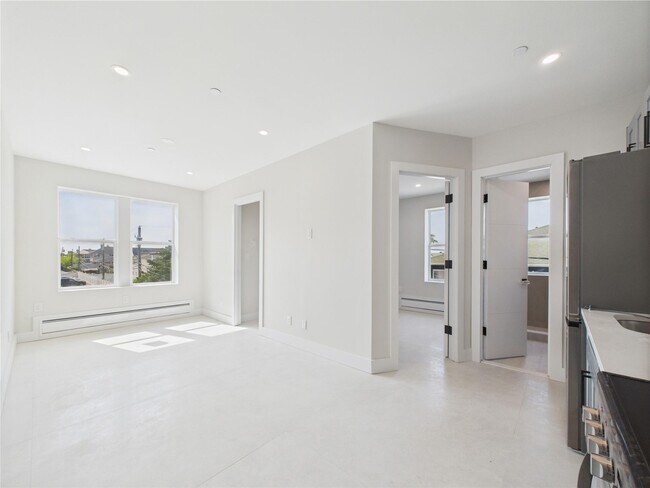 Foto del edificio - 315 W Broadway