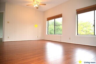 Building Photo - 2207 S Braeswood Blvd