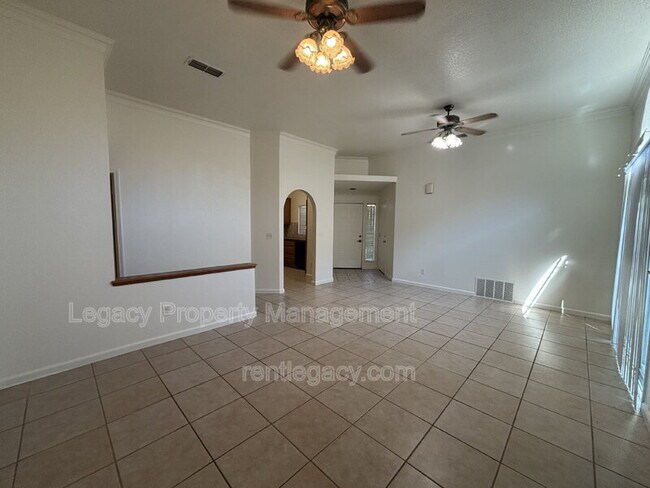 Foto del edificio - 8559 Star Bright Ct