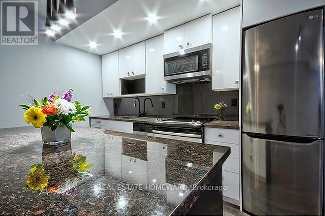 Building Photo - 49 McGee St