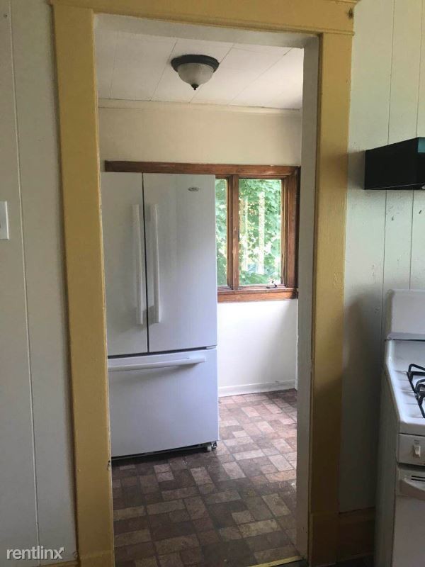 Building Photo - 5 br, 2 bath House - 234 falconer st