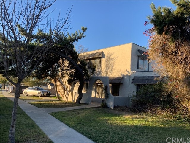 Building Photo - 17025 Ivy Ave