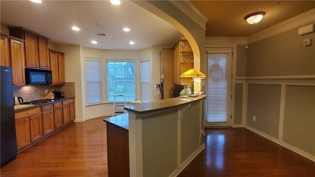 Building Photo - 3289 Castleberry Village Dr