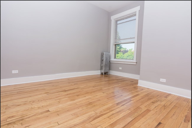 Building Photo - 311 E 69th St