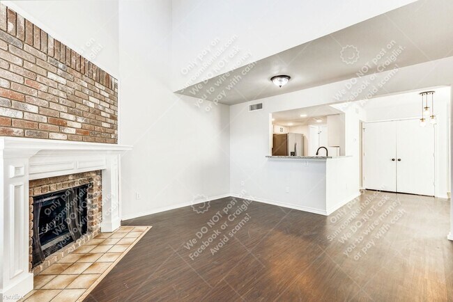 Building Photo - 2 br, 1.5 bath Duplex - 2744 Countryside Ln