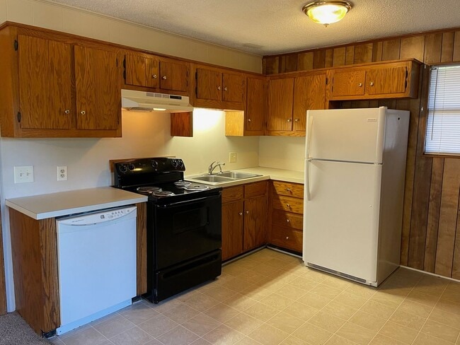 Building Photo - 352