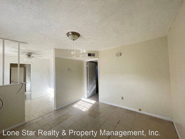 Building Photo - 3 br, 2 bath House - 930 S 15th Street