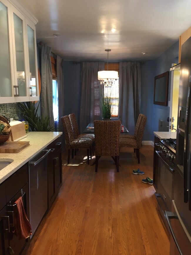 cocina - 701 Flower Ave