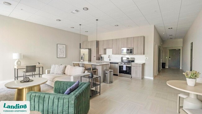 Building Photo - 600 19th St N