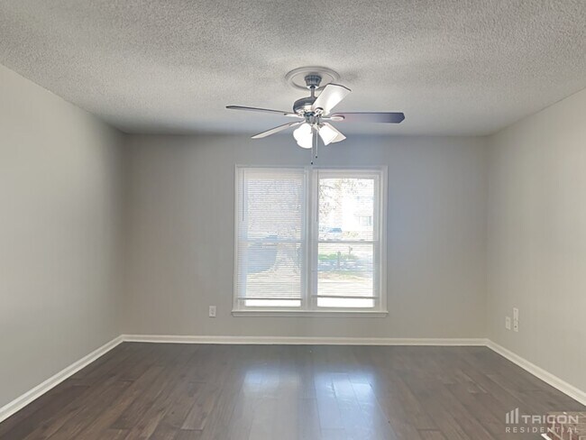 Foto del edificio - 7418 Palmetto Ct