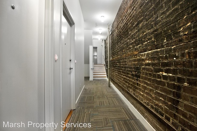 Foto del edificio - 219 W Broughton St