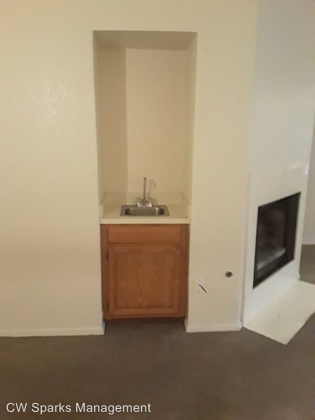 Foto del edificio - 1753 Creekview Dr