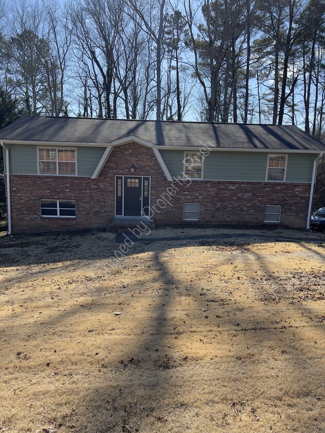 Primary Photo - 278 Bluff View Cir