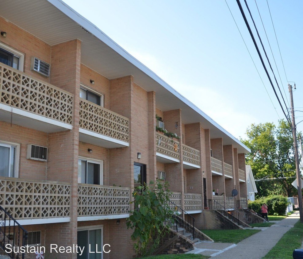 1006 Afton St, Philadelphia, PA 19111 Room for Rent in Philadelphia