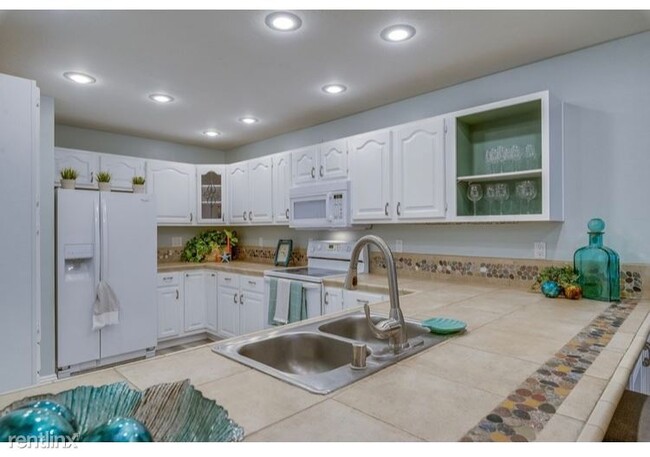 Foto del edificio - 2 br, 2.5 bath Condo - 734 Ensenada Ct