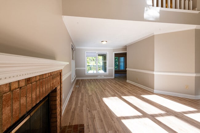 Building Photo - 5500 Fortunes Ridge Dr