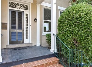 Building Photo - 2105 Stuart Ave