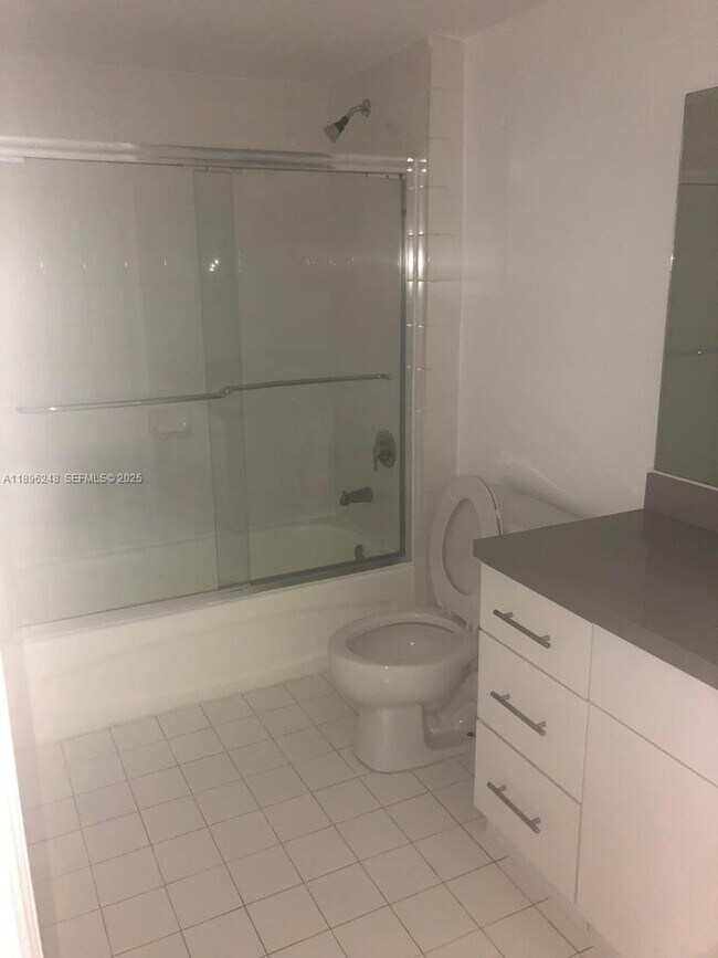 Foto del edificio - 816 NW 11th St