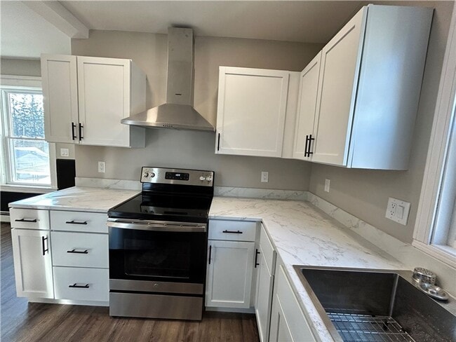 Building Photo - 34 Rutland St