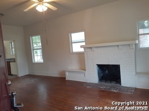 Building Photo - 116 W Young