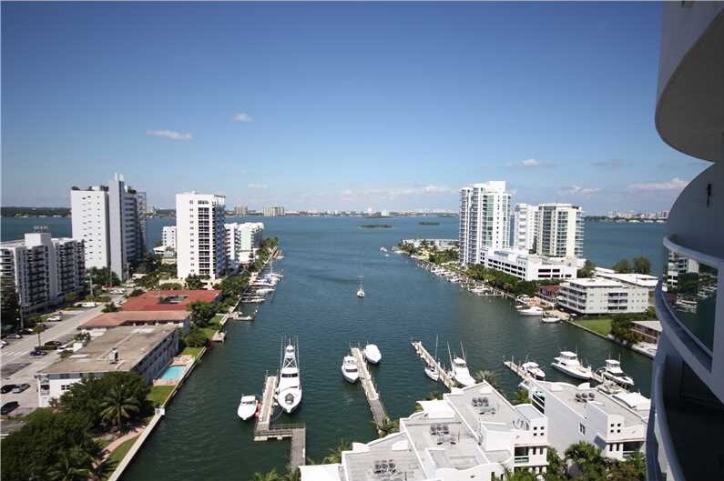 Primary Photo - 7900 Harbor Island Dr