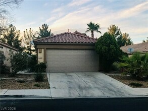 Building Photo - 2108 Sunset Vista Ave