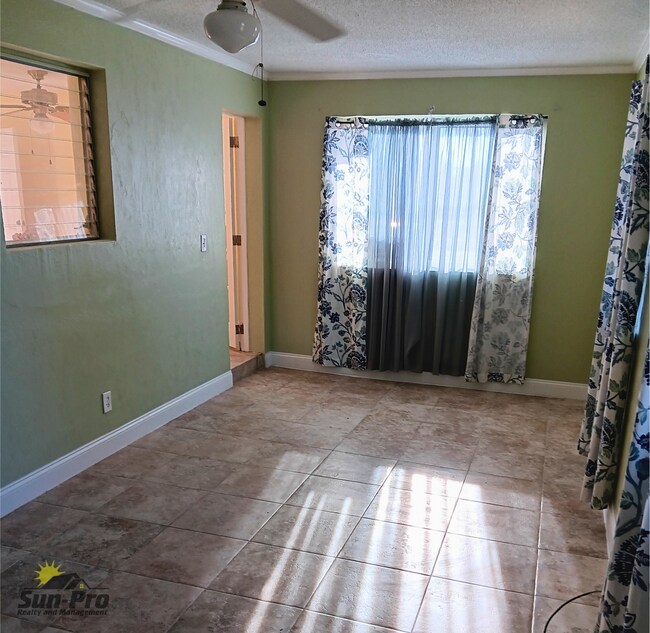 Foto del edificio - 619 Hudson St