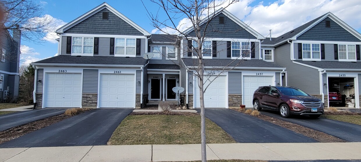 Primary Photo - 2459 Oneida Ln