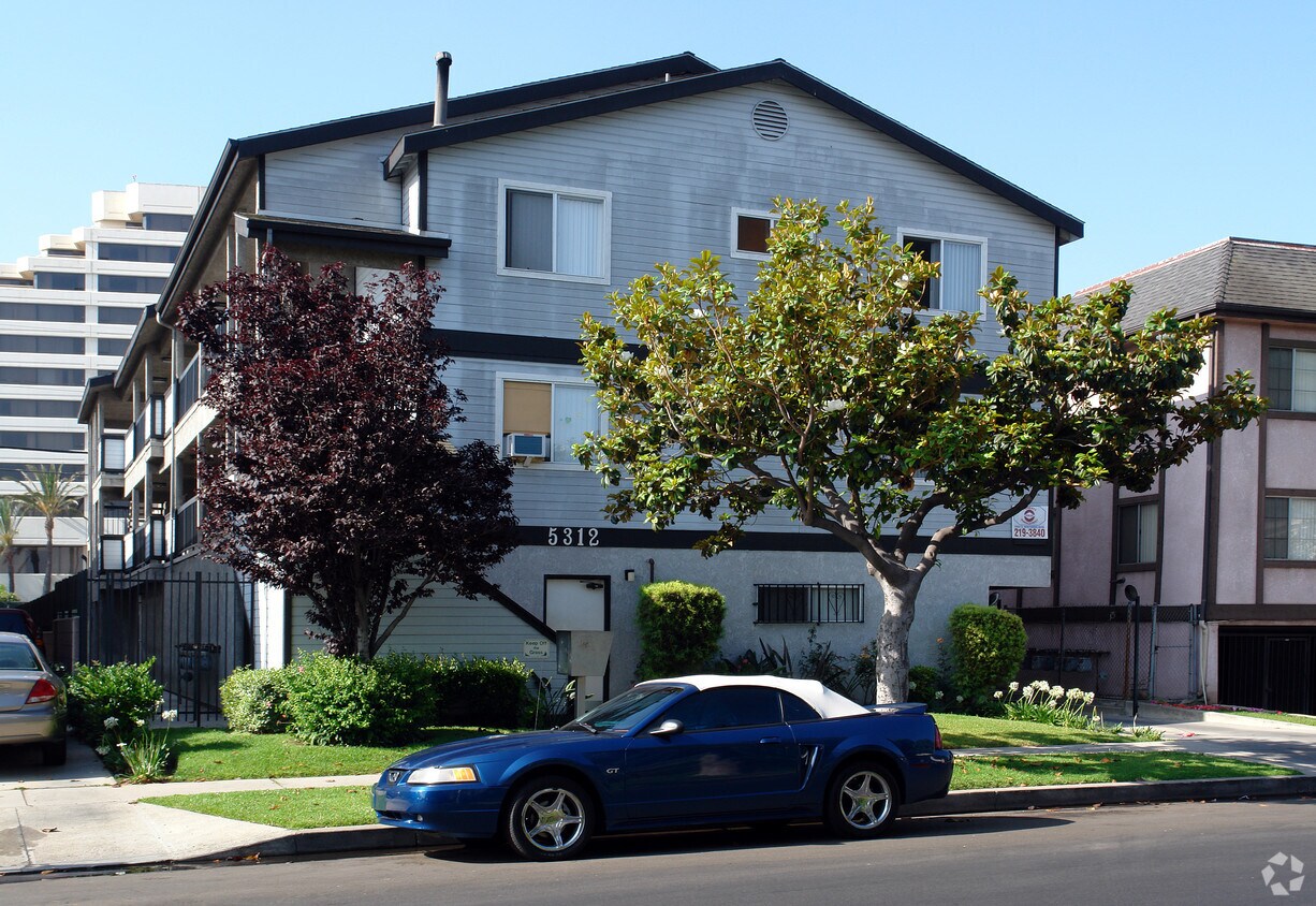 Primary Photo - 5312 W 99th Pl