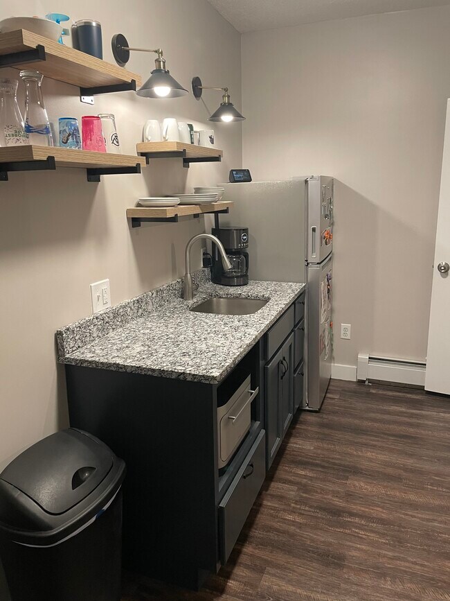 Kitchen - 65 Middle St