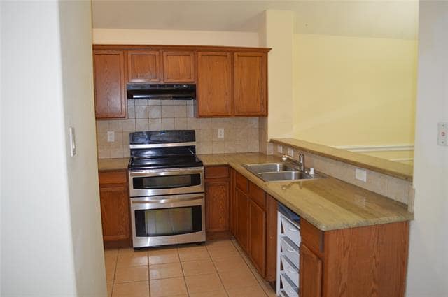 Foto del edificio - 4336 San Marcus Dr